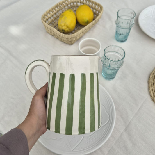 Carafe en Verre Soufflé Marocaine Verte à Rayures - Artisanat Fait Main (16 cm)